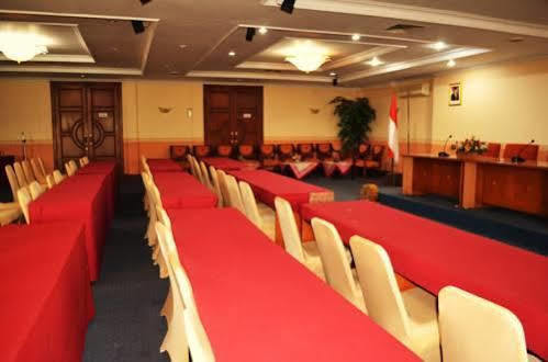 Mahadria Hotel Serang Ngoại thất bức ảnh